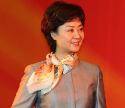 访京剧演员李胜素