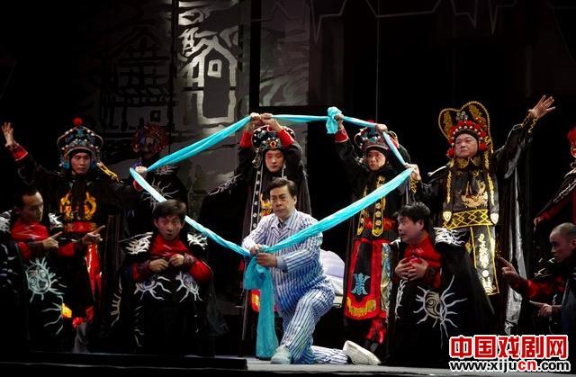 川剧《桐子花开》