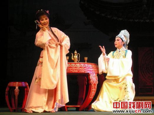 吴凤花、陈飞：二十载越剧姐妹情