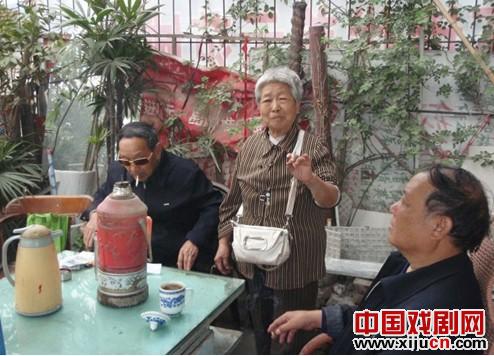 杨老太婆和她的川剧梦