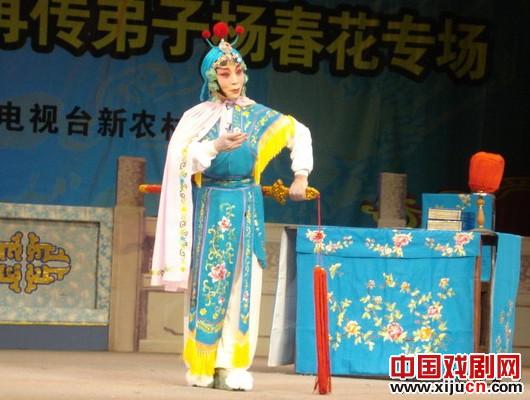 樊粹庭1938年 曾为陈素真量身编写了抗战救国之豫剧《巾帼侠》