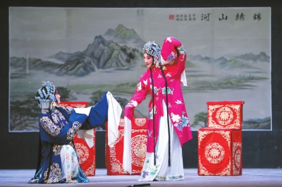 国粹京剧与古老秦腔交辉互映 京剧秦腔版《锁麟囊》亮相金城