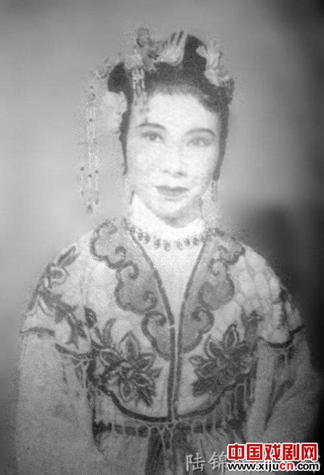 许金彩《宝玉与黛玉》中扮演王熙凤