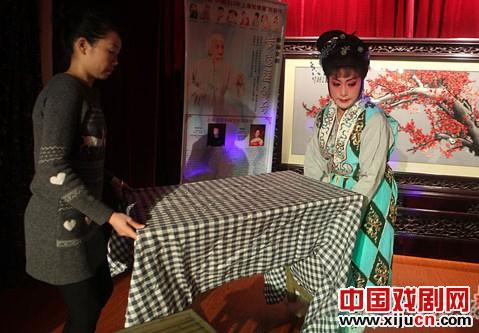 上海徐汇燕萍京剧团彩排新编京剧《黄道婆传奇》
