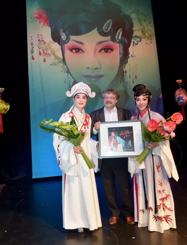 川剧《李亚仙》