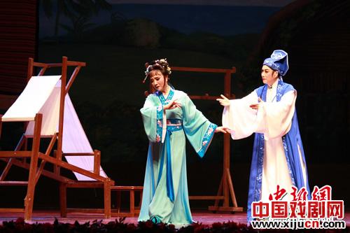 北京市西城区小百花越剧团的原创越剧《黄道婆》将赴海南演出