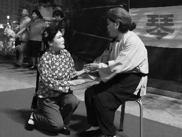 执着的琴缘金声社的京剧票社