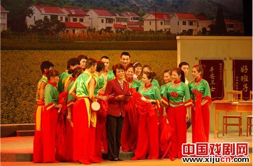 湖北省豫剧团的现代大型豫剧《乡村调解员》荣获第二届中国豫剧节二等奖