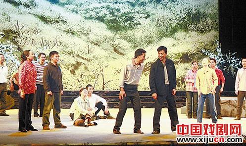 民歌《槐花几时开》