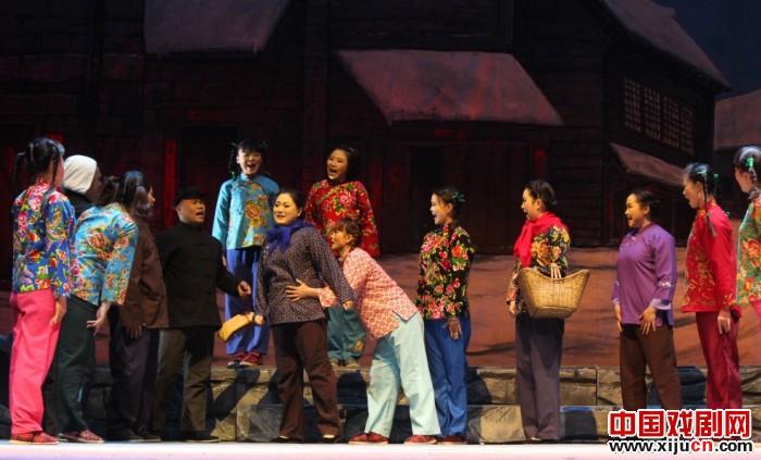 豫剧《妈妈去哪了》感动观众