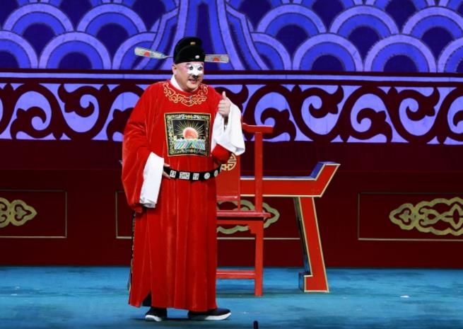 喜看金不换演绎小与大、弱与强之间的智斗