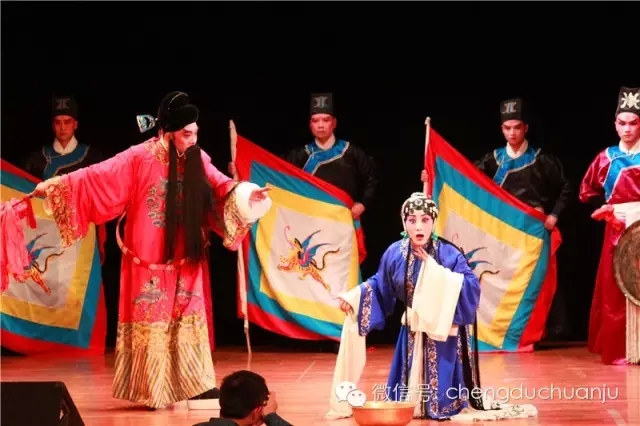 川剧《马前泼水》