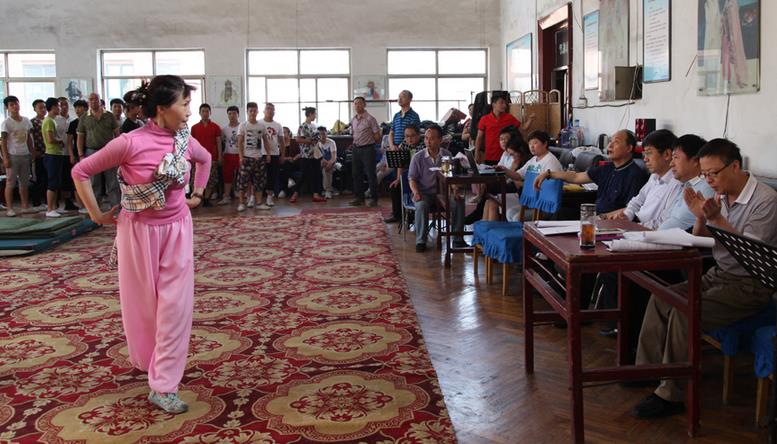 晋剧《党的女儿》