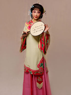 长安大戏院6月22日日场演出京剧《典妻》