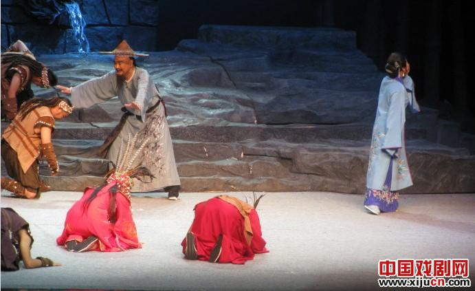 郑州市豫剧院演出豫剧《斗笠县令》