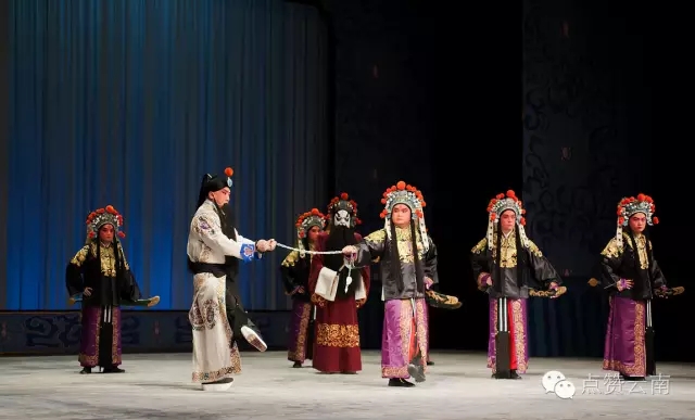 国家一级演奏员逯康和