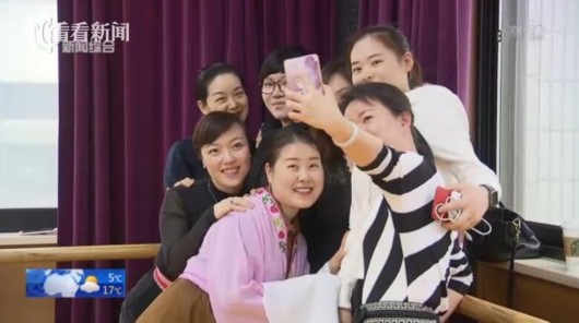 卢湾青年越剧团