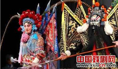 京剧与沙什马科姆音乐套曲