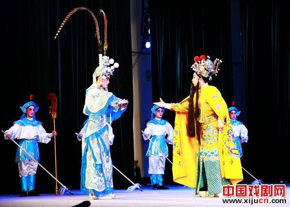 晋剧《杨家城传奇》上演