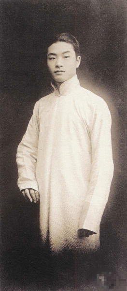 郭德纲赋诗纪念京剧大师程砚秋逝世54周年