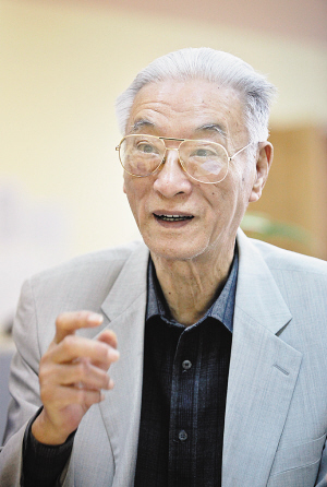 程砚秋之子程永江主张原汁原味传承父亲的艺术