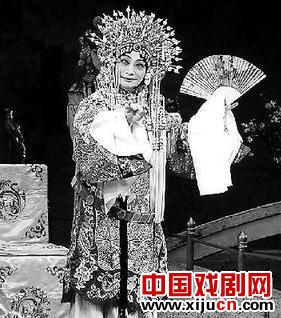 梅葆玖29日晚演出《贵妃醉酒》