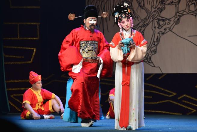 川剧《春草闯堂》7月31日在四川省川剧院演出