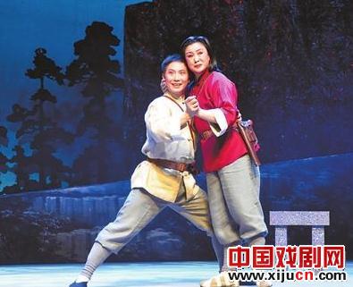 豫剧《山城母亲》中国戏剧节大奖两连冠