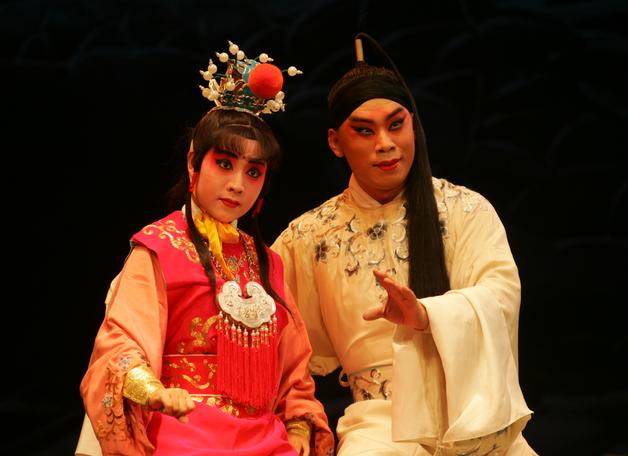 天津评剧院演出评剧《狸猫换太子》二本