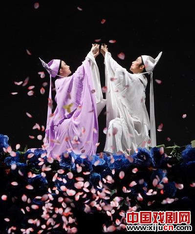 新版越剧《梁山伯与祝英台》