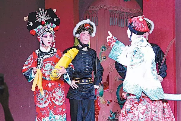 川剧陷消亡边缘待拯救