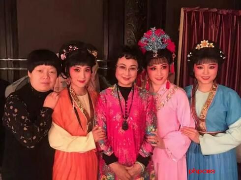 豫剧新版《抬花轿》唱响清华大礼堂