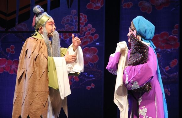 豫剧《风雪寒梅李三娘》