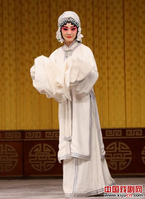 京剧《勘玉钏》