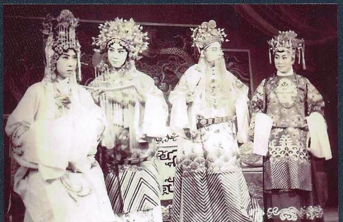 她把一生托付给了评剧&mdash;&mdash;记著名评剧表演艺术家王曼苓