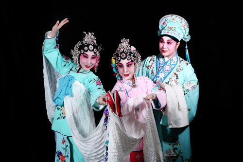 坚守传统  相信传统&mdash;&mdash;评剧《三节烈》观后