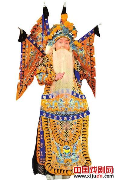 张凯感谢恩师叶蓬经常教戏到凌晨