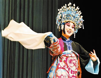 张克、孟广禄等主演的名剧《失&middot;空&middot;斩》以及张悦主演的《痴梦》火爆上演