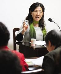 社区文化宣传员吴电义务教越剧已坚持了6年