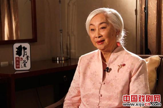 京剧耍花腔讨掌声让人痛心