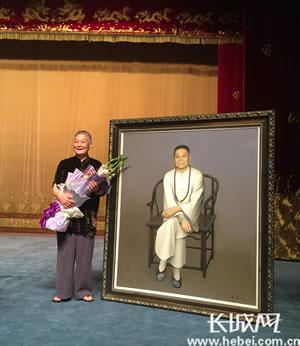 &ldquo;一代宗师&middot;梨园国宝&rdquo;裴艳玲油画肖像交接仪式暨新闻发布会