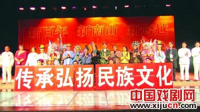 天青苑川剧团6年来坚持演出近3000场