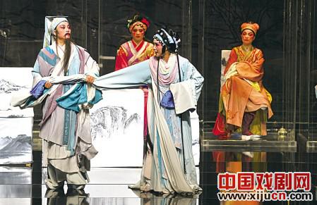 浙江小百花越剧团上演《结发夫妻》