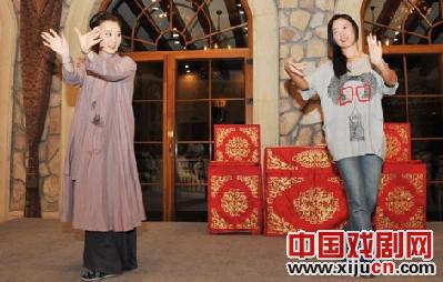 丁晓君清唱引导大家去领会京剧的精妙