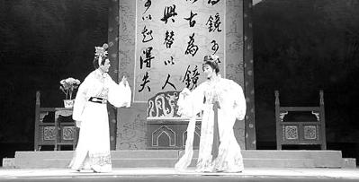 《天之骄女》《天之娇女》《李三娘》《珍珠塔》《九斤姑娘》让广大群众过足&ldquo;越剧瘾&rdquo;