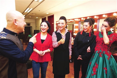 &ldquo;评坛流芳&rdquo;沈津评剧名家交流演唱会(天津站)在我市红旗剧院唱响