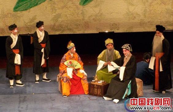 京剧《凤还巢》演出剧照