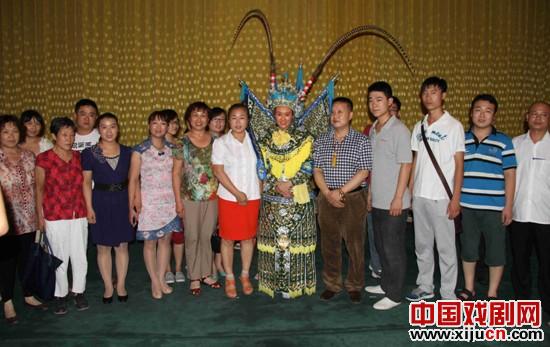 京剧《对花枪》