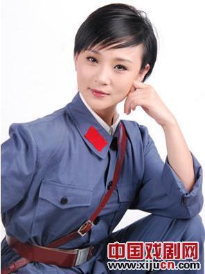 储兰兰发行首张红歌大碟《唱红军》