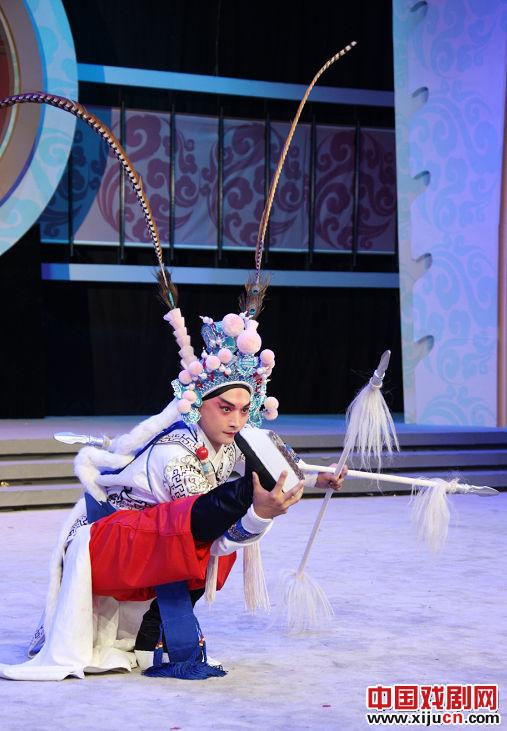 央视全国青年京剧演员电视大赛决赛火爆进行